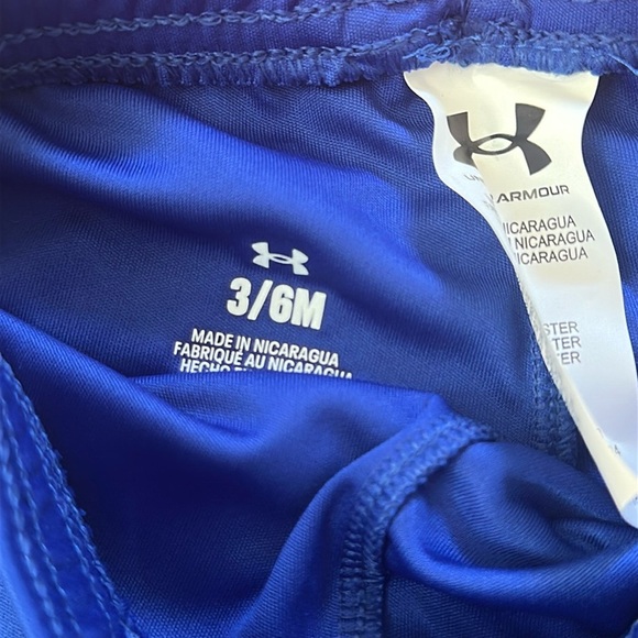 Under Armour 2 Piece Set for Baby Boys - Picture 3 of 4